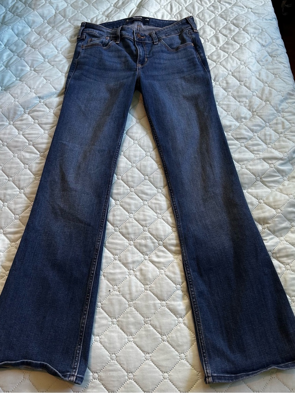 Hollister Low-Rise Bootcut Jeans - 6R Dark Wash
